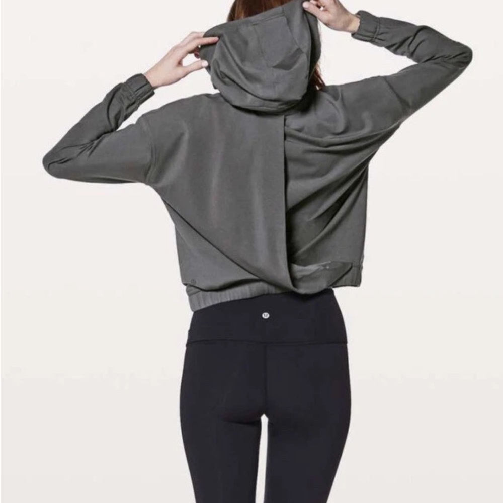 [4]Lululemon Twisted & Tucked Pullover Hoodie Gray - Picture 3 of 7